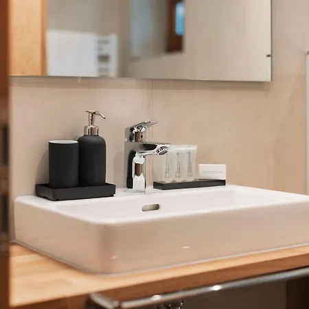 Garni St Martin - Silvretta Card Premium Betrieb בית הארחה גלטור