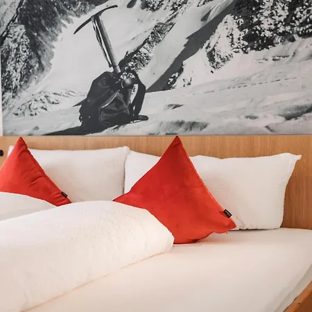 Garni St Martin - Silvretta Card Premium Betrieb Gasthof Galtür